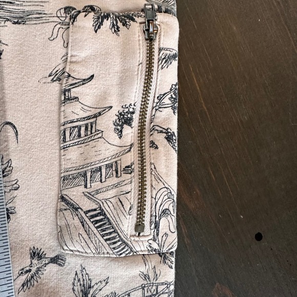 Ellandemm J'Adore L'Amour Tiger Toile Quarter Zip Sweatshirt Tan Black SM - Picture 10 of 11